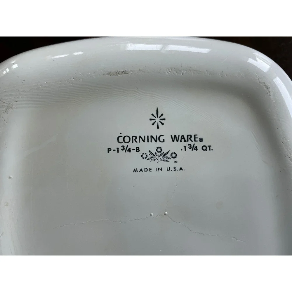 Corning Ware Vintage Casserole Dish Blue Cornflower 1.75 QT P-1 3/4-B with Lid
